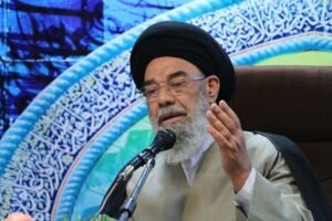 خبر روز : واکنش امام جمعه اصفهان به شلیک پدافند هوایی به ریزپرنده ها