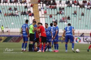 خبر ورزشی : هدیه استقلال به پرسپولیس در تبریز/ توقف بدموقع تیم نکونام مقابل تراکتور