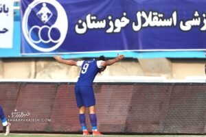 خبر ورزشی : بمب نقل و انتقالات لیگ برتر فاش کرد/ علاقه گزینه استقلال و پرسپولیس مشخص شد