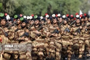 خبر سیاسی : آیین رژه ۳۱ شهریور نیروهای مسلح در تهران و سایر مراکز استان‌ها برگزار می‌شود