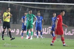 خبر ورزشی : استقلال بزرگ‌تر ندارد و باید الان دسته ۳ باشد!/ این ۴ بازیکن را نگه دارید و بقیه را اخراج کنید