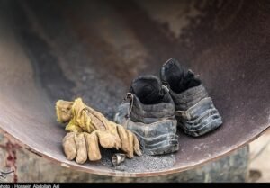 خبر اقتصادی : ۳۵ درصد کارگران فقط حقوق پایه می گیرند، بدون مزایا