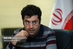 خبر روز : نویسندگان نباید جای ائمه فکر کنند و حرف بزنند