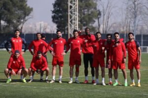 خبر ورزشی : برای اولین بار در فصل؛ پرسپولیس با ترکیب کامل در اراک