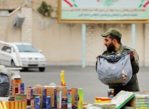 خبر روز : کشف ۶۰ کیلوگرم مواد محترقه در متروی تهران